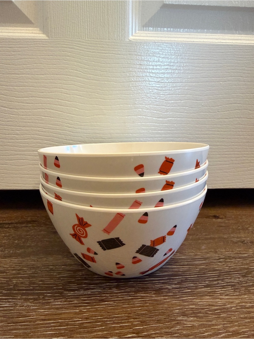 Hyde & EEK! Plastic Candy Pattern Halloween Bowls - Set of 4 - Picture 5 of 11